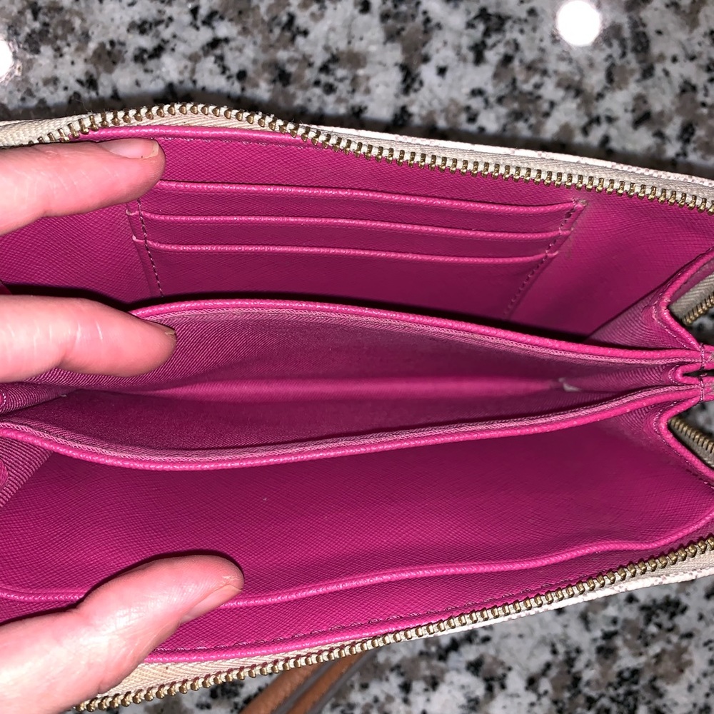 Fossil Wallet - Picture 6 of 8